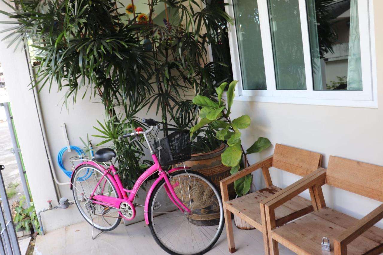 8Th House @ Center Of Chiangmai Old Town Apartment Чиангмай Екстериор снимка