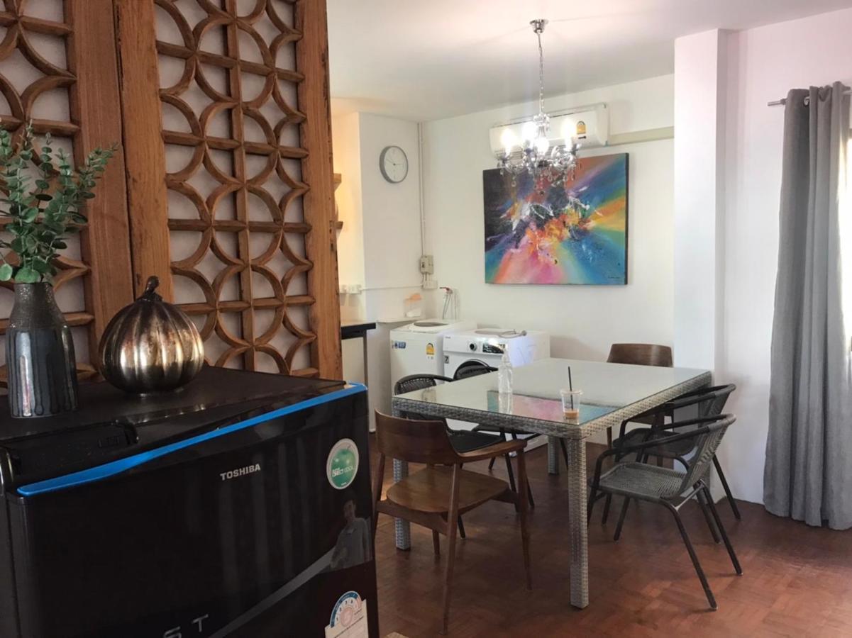 8Th House @ Center Of Chiangmai Old Town Apartment Чиангмай Екстериор снимка
