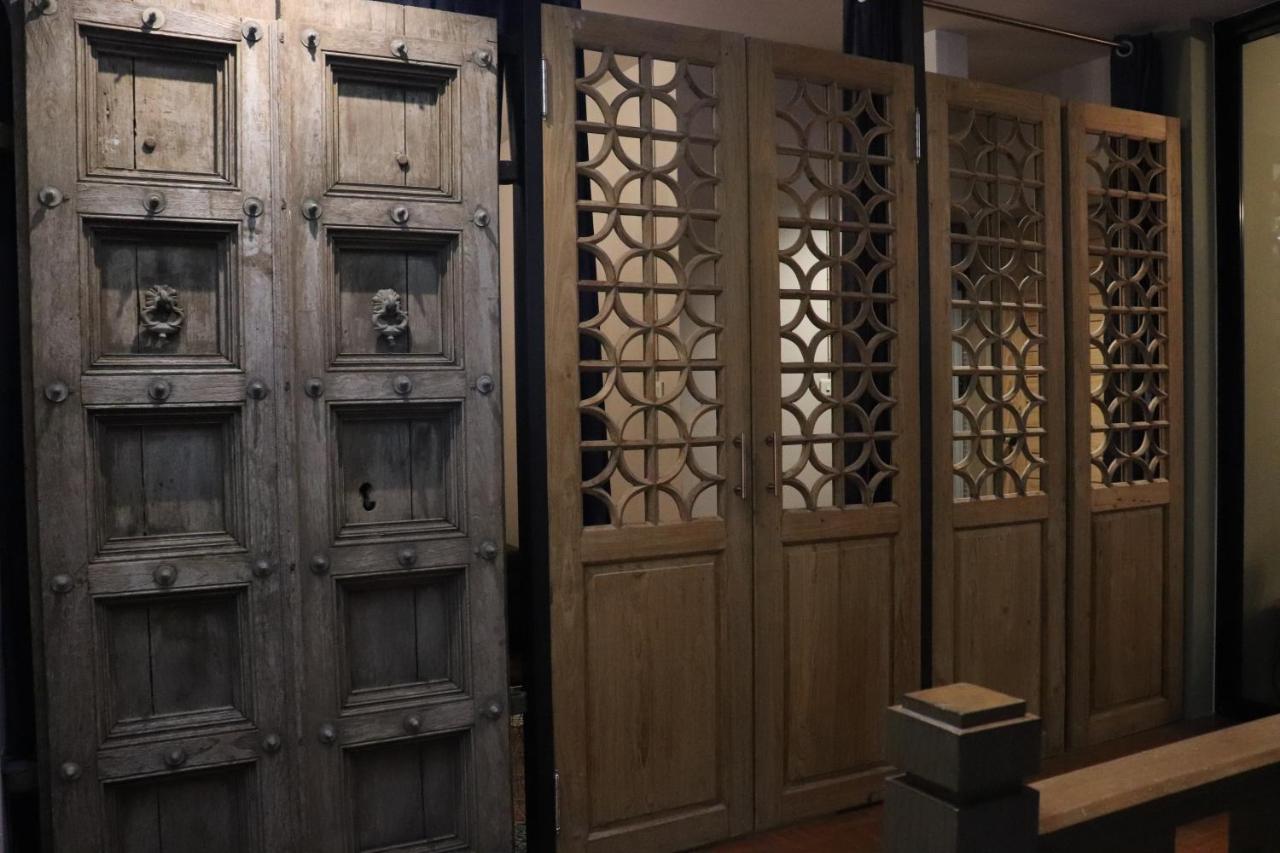 8Th House @ Center Of Chiangmai Old Town Apartment Чиангмай Екстериор снимка