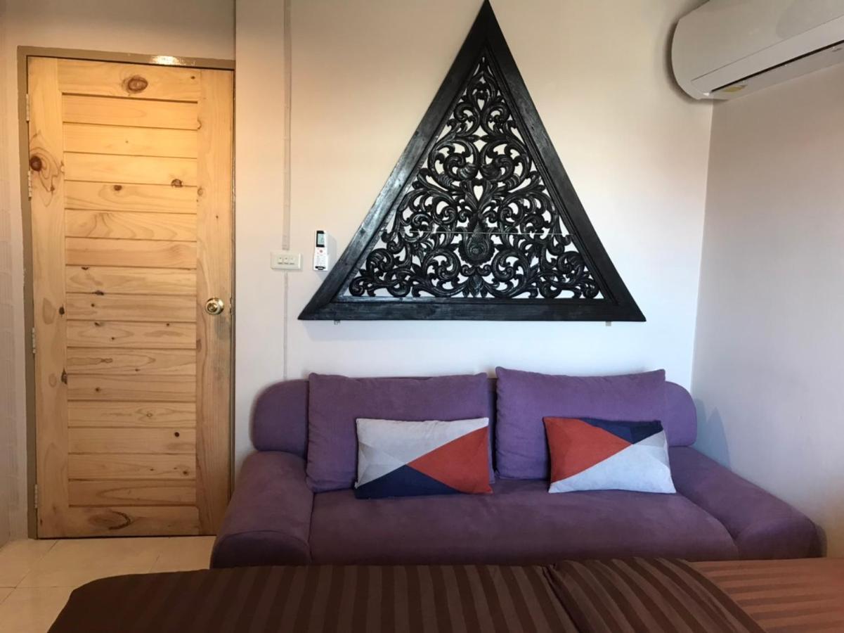8Th House @ Center Of Chiangmai Old Town Apartment Чиангмай Екстериор снимка