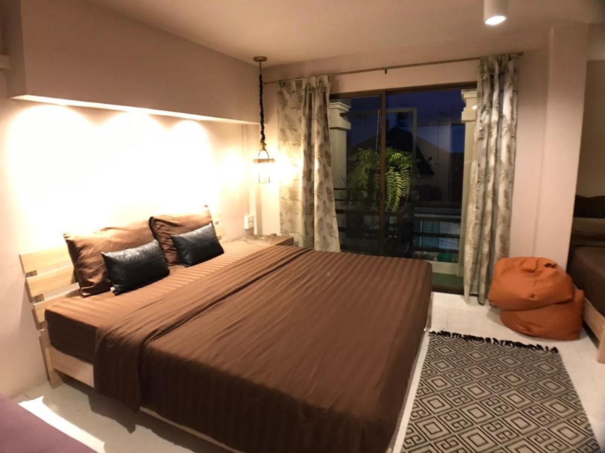 8Th House @ Center Of Chiangmai Old Town Apartment Чиангмай Екстериор снимка