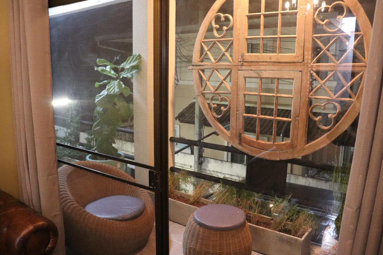 8Th House @ Center Of Chiangmai Old Town Apartment Чиангмай Екстериор снимка