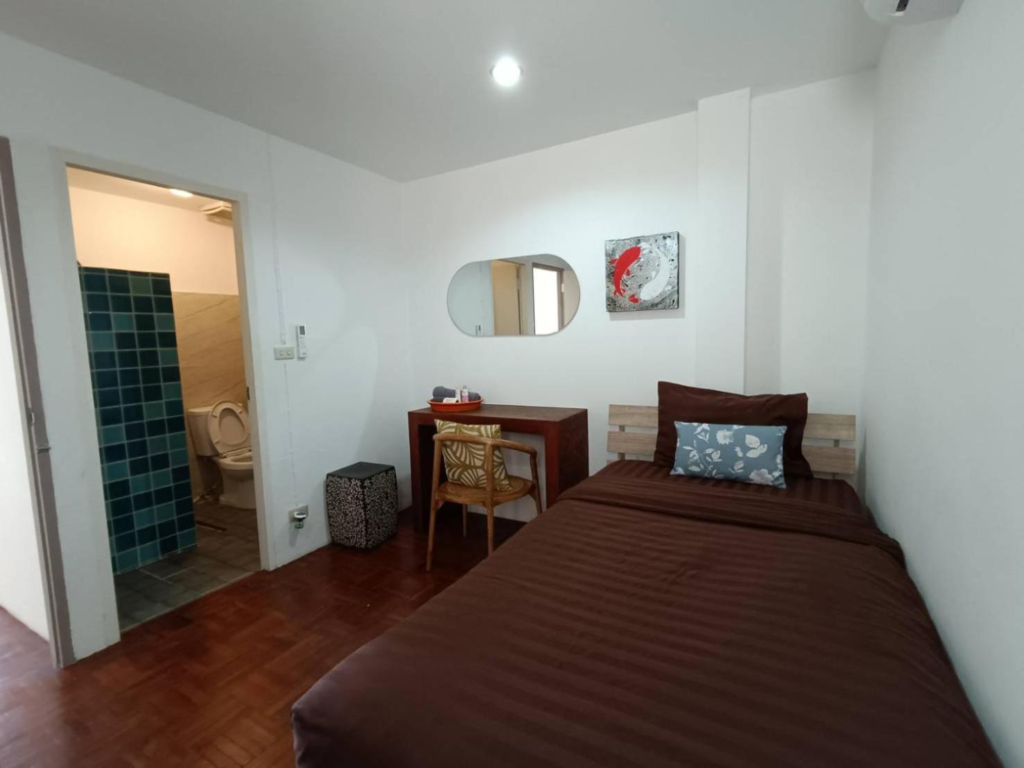 8Th House @ Center Of Chiangmai Old Town Apartment Чиангмай Екстериор снимка